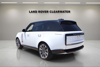 2025 Land Rover Range Rover SE