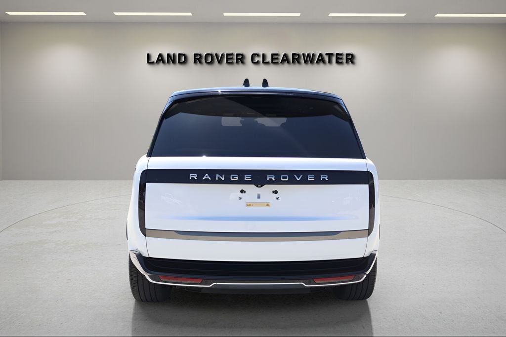 2025 Land Rover Range Rover SE