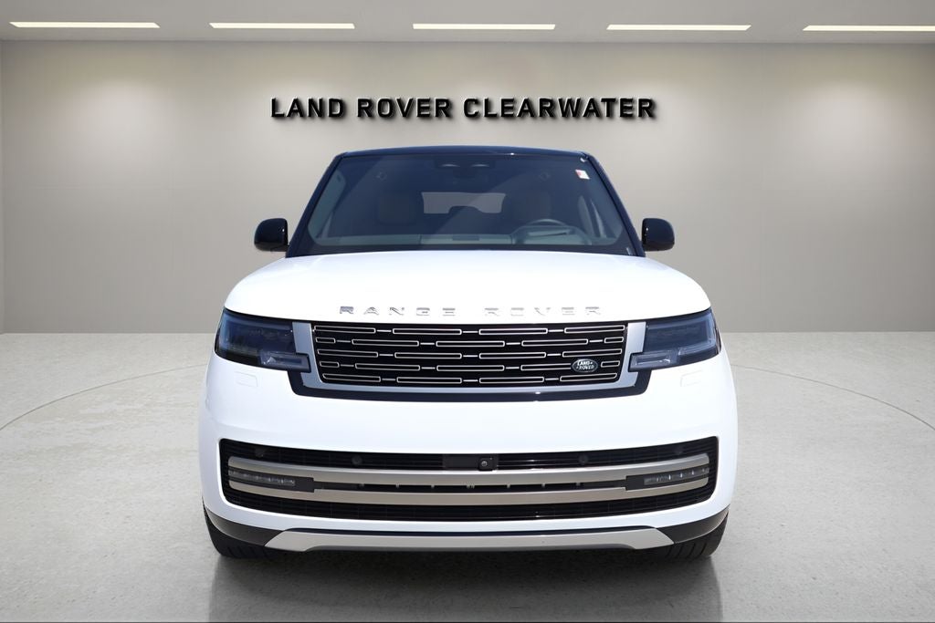 2025 Land Rover Range Rover SE
