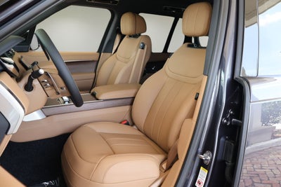 2026 Land Rover Range Rover SE