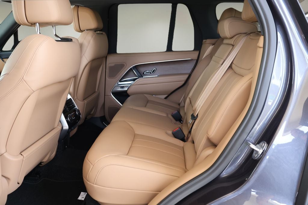 2026 Land Rover Range Rover SE