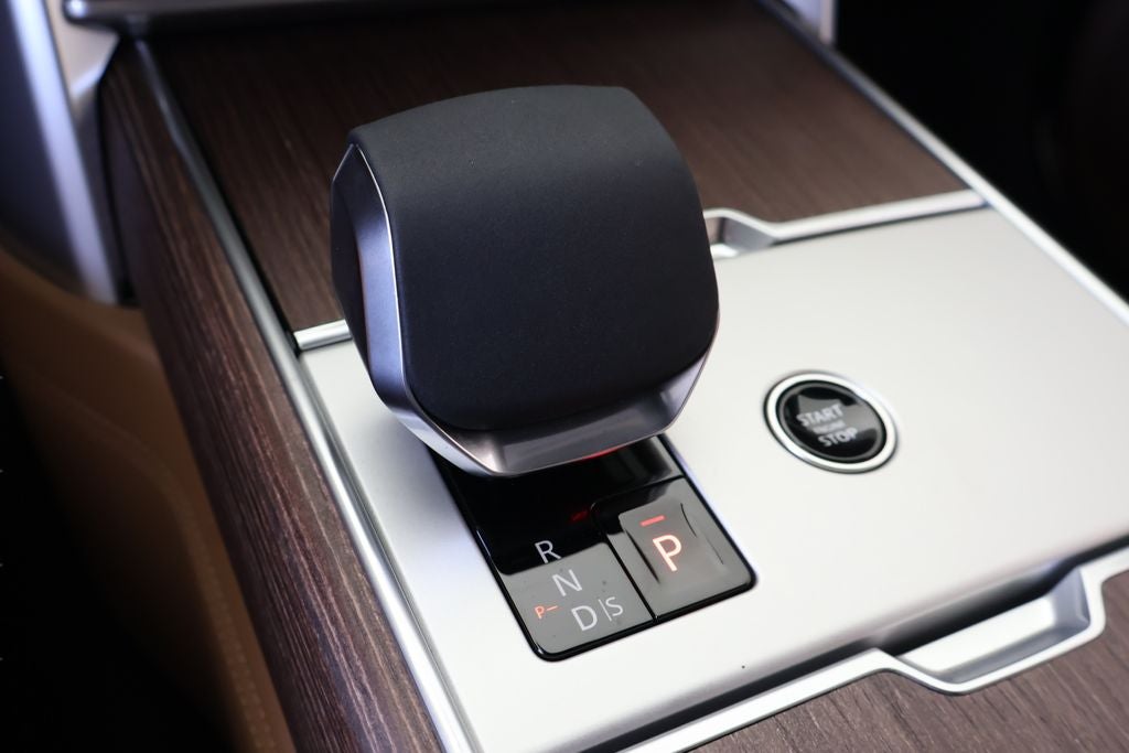 2026 Land Rover Range Rover SE