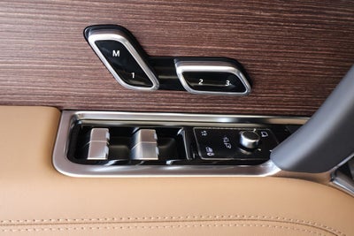 2026 Land Rover Range Rover SE