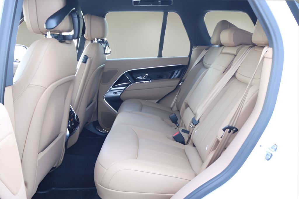 2026 Land Rover Range Rover SE