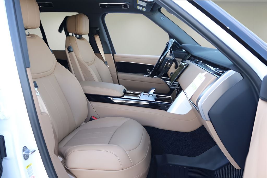 2026 Land Rover Range Rover SE