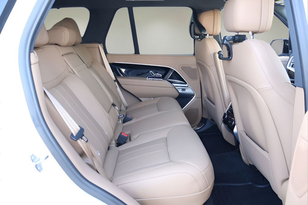 2026 Land Rover Range Rover SE