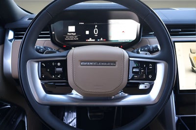 2026 Land Rover Range Rover SE