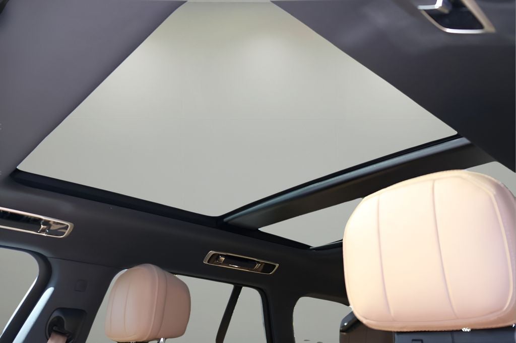 2026 Land Rover Range Rover SE