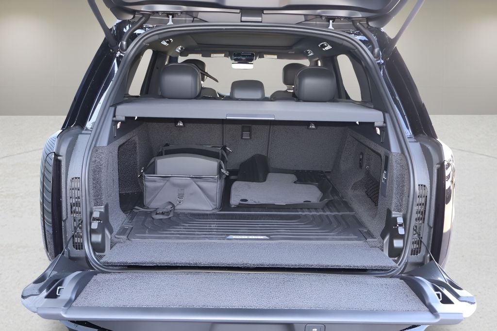 2026 Land Rover Range Rover SE