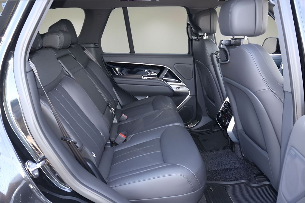 2026 Land Rover Range Rover SE