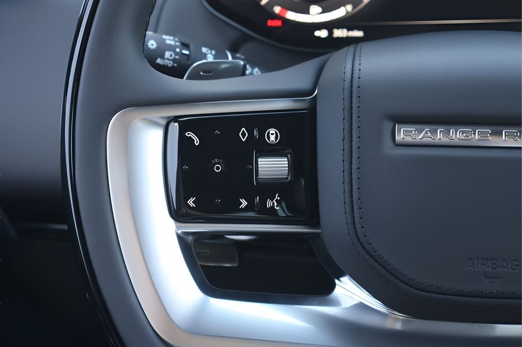 2026 Land Rover Range Rover SE