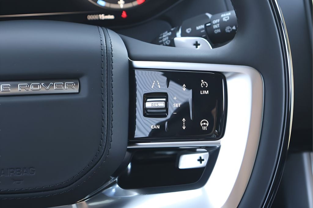 2026 Land Rover Range Rover SE