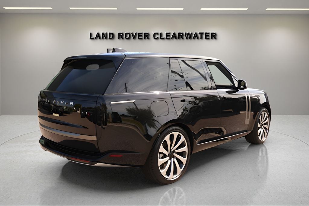 2026 Land Rover Range Rover SE