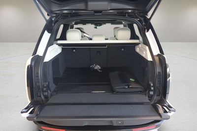 2026 Land Rover Range Rover SE