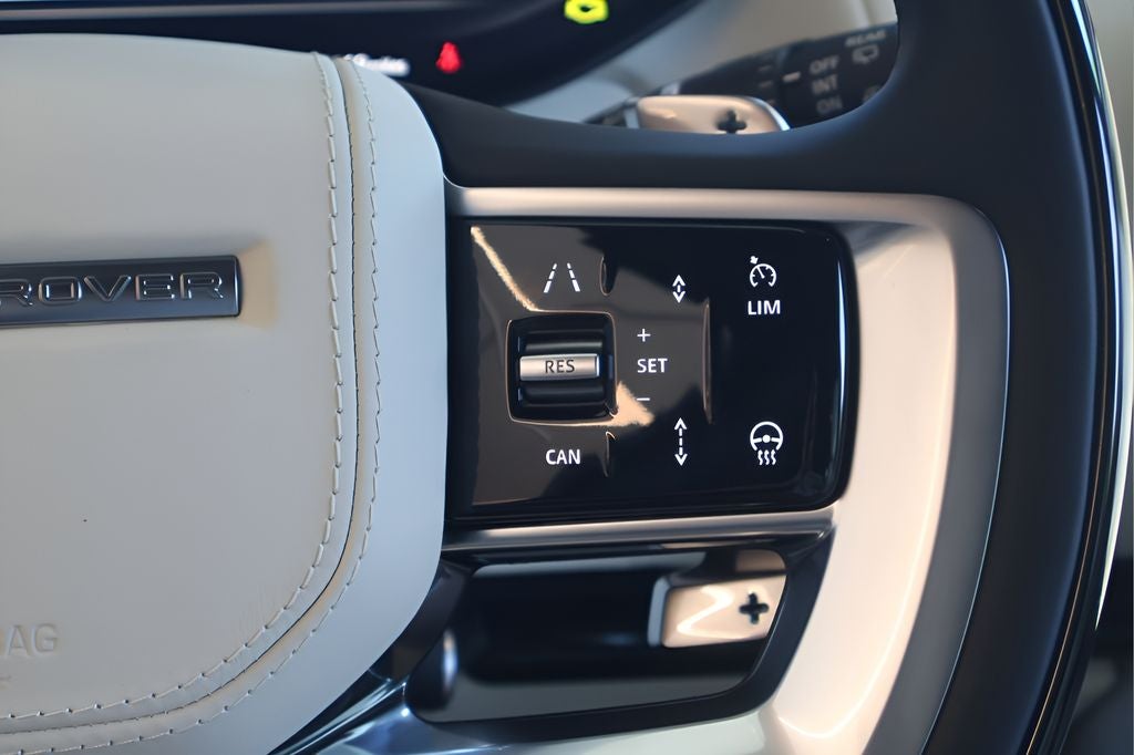 2026 Land Rover Range Rover SE