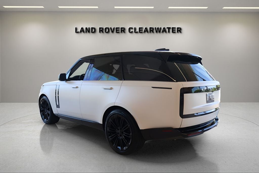 2026 Land Rover Range Rover SE