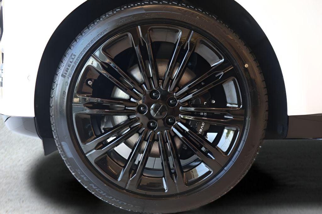 2026 Land Rover Range Rover SE