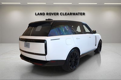 2026 Land Rover Range Rover SE