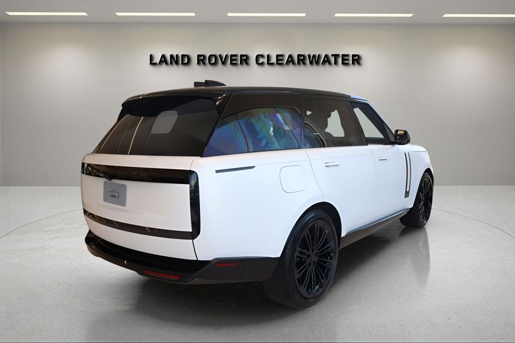 2026 Land Rover Range Rover SE