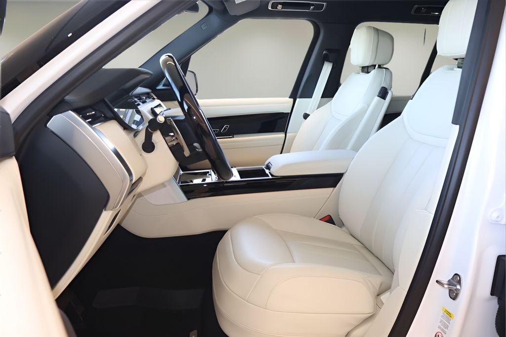 2026 Land Rover Range Rover SE
