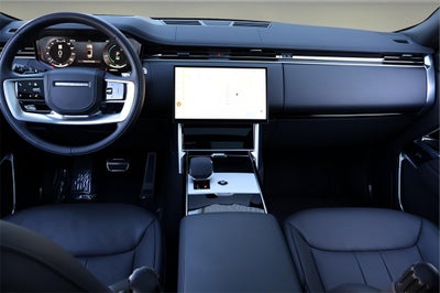 2025 Land Rover Range Rover Plug-In Hybrid SE