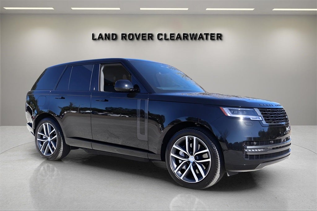 2025 Land Rover Range Rover Plug-In Hybrid SE