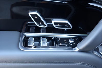 2025 Land Rover Range Rover Plug-In Hybrid SE