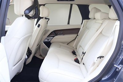 2026 Land Rover Range Rover Plug-In Hybrid SE