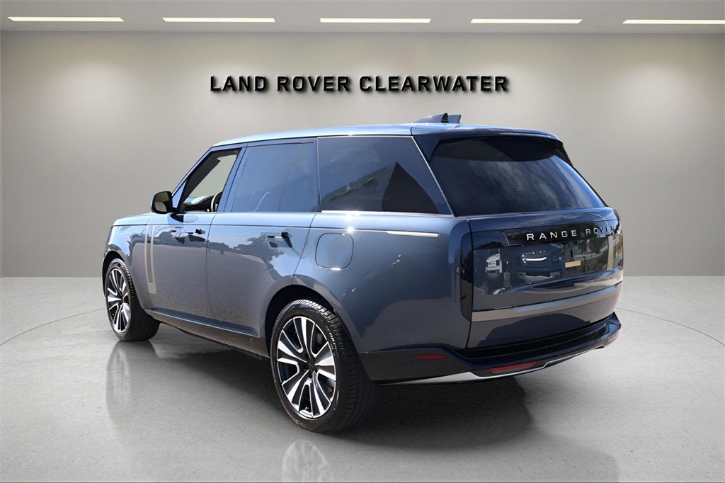 2026 Land Rover Range Rover Plug-In Hybrid SE