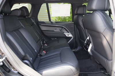 2025 Land Rover Range Rover Plug-In Hybrid SE