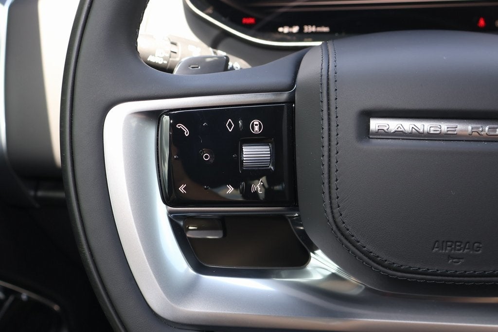 2025 Land Rover Range Rover Plug-In Hybrid SE