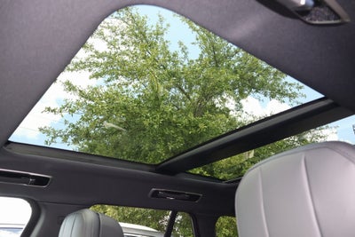 2025 Land Rover Range Rover Plug-In Hybrid SE