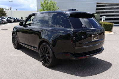 2025 Land Rover Range Rover Plug-In Hybrid SE