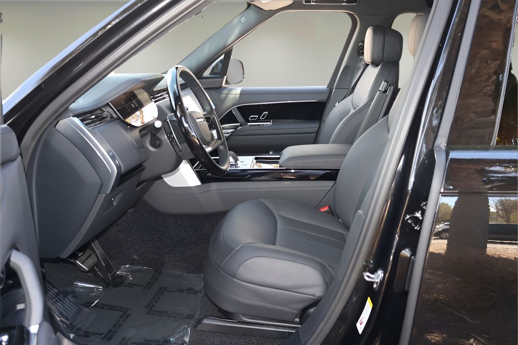 2026 Land Rover Range Rover Plug-In Hybrid SE