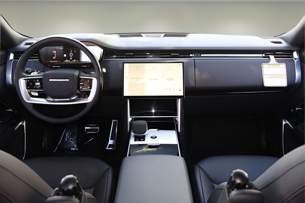 2026 Land Rover Range Rover Plug-In Hybrid SE