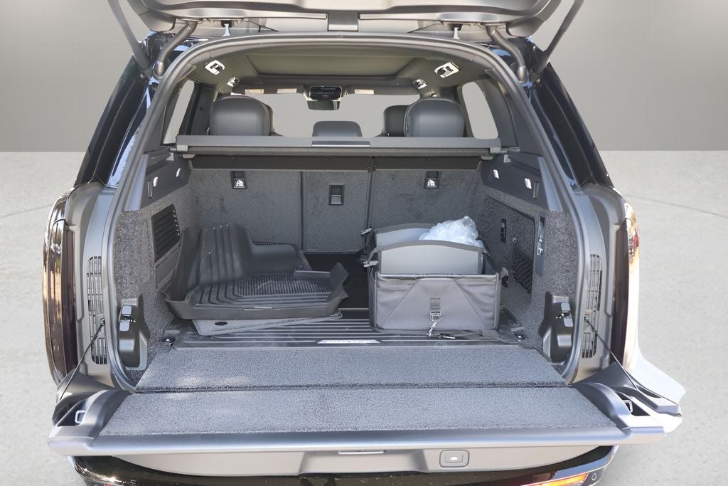 2026 Land Rover Range Rover Plug-In Hybrid SE