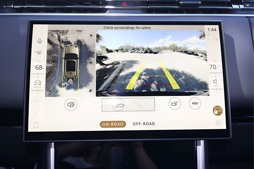 2026 Land Rover Range Rover Plug-In Hybrid SE