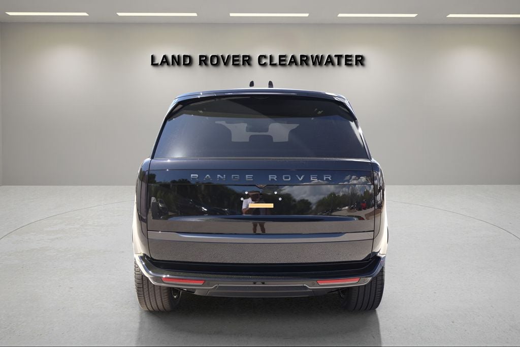 2026 Land Rover Range Rover Plug-In Hybrid SE