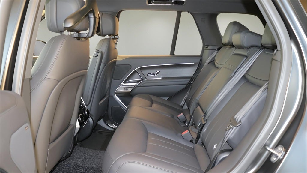 2026 Land Rover Range Rover SE