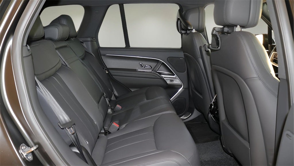 2026 Land Rover Range Rover SE