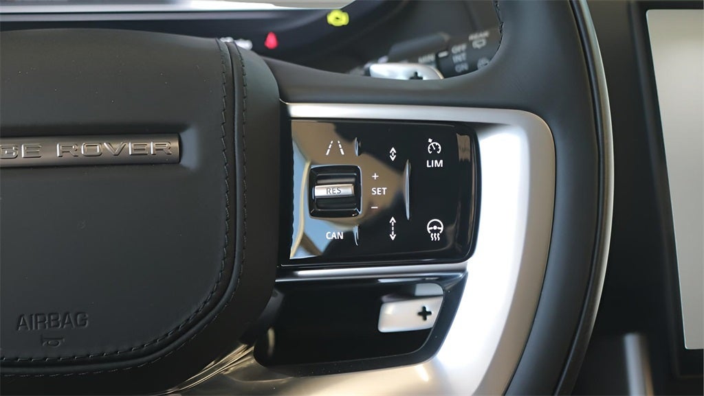 2026 Land Rover Range Rover SE