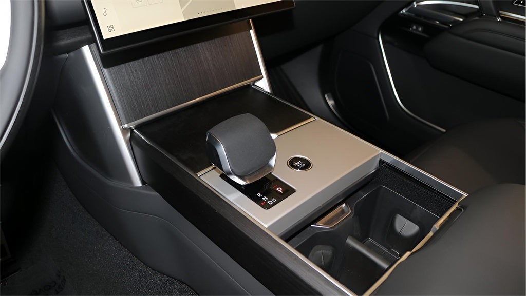 2026 Land Rover Range Rover SE