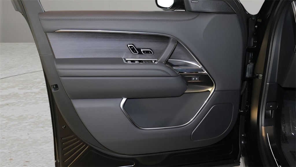 2026 Land Rover Range Rover SE