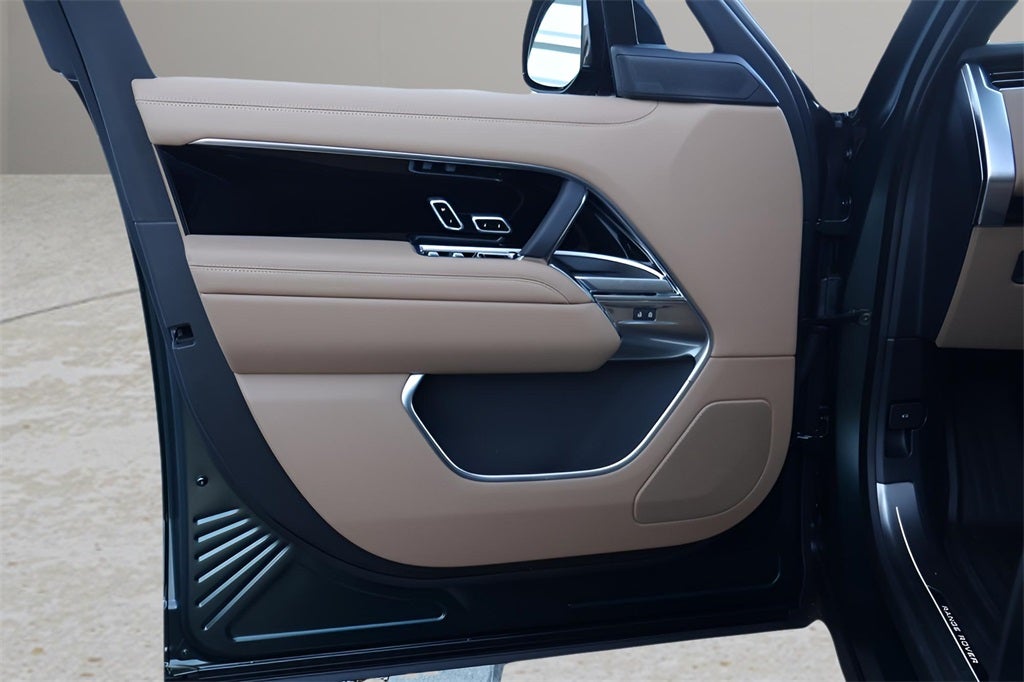 2026 Land Rover Range Rover SE