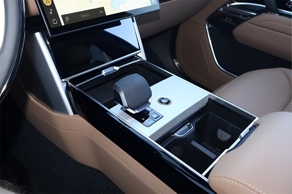 2026 Land Rover Range Rover SE