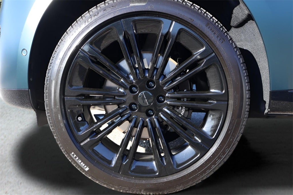 2026 Land Rover Range Rover SE