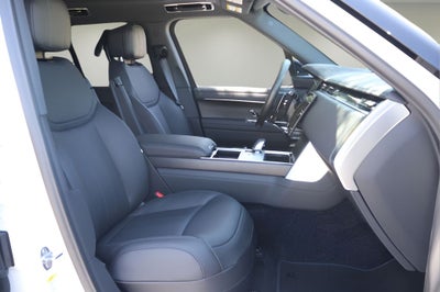2026 Land Rover Range Rover SE