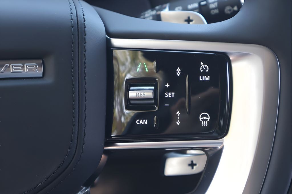 2026 Land Rover Range Rover SE