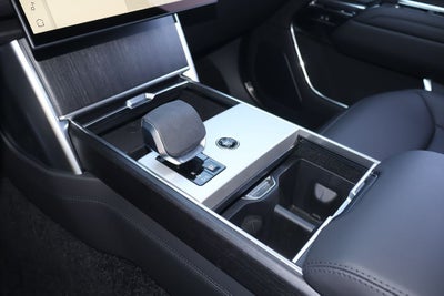 2026 Land Rover Range Rover SE