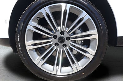2026 Land Rover Range Rover SE